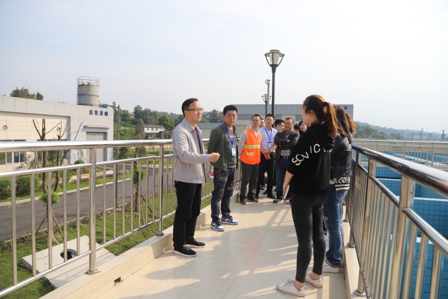 集團(tuán)公司二支部召開(kāi)黨員大會(huì)