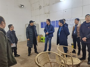 市國資委領導到清源水務集團慰問優秀人才、困難黨員并開展節前安全檢查