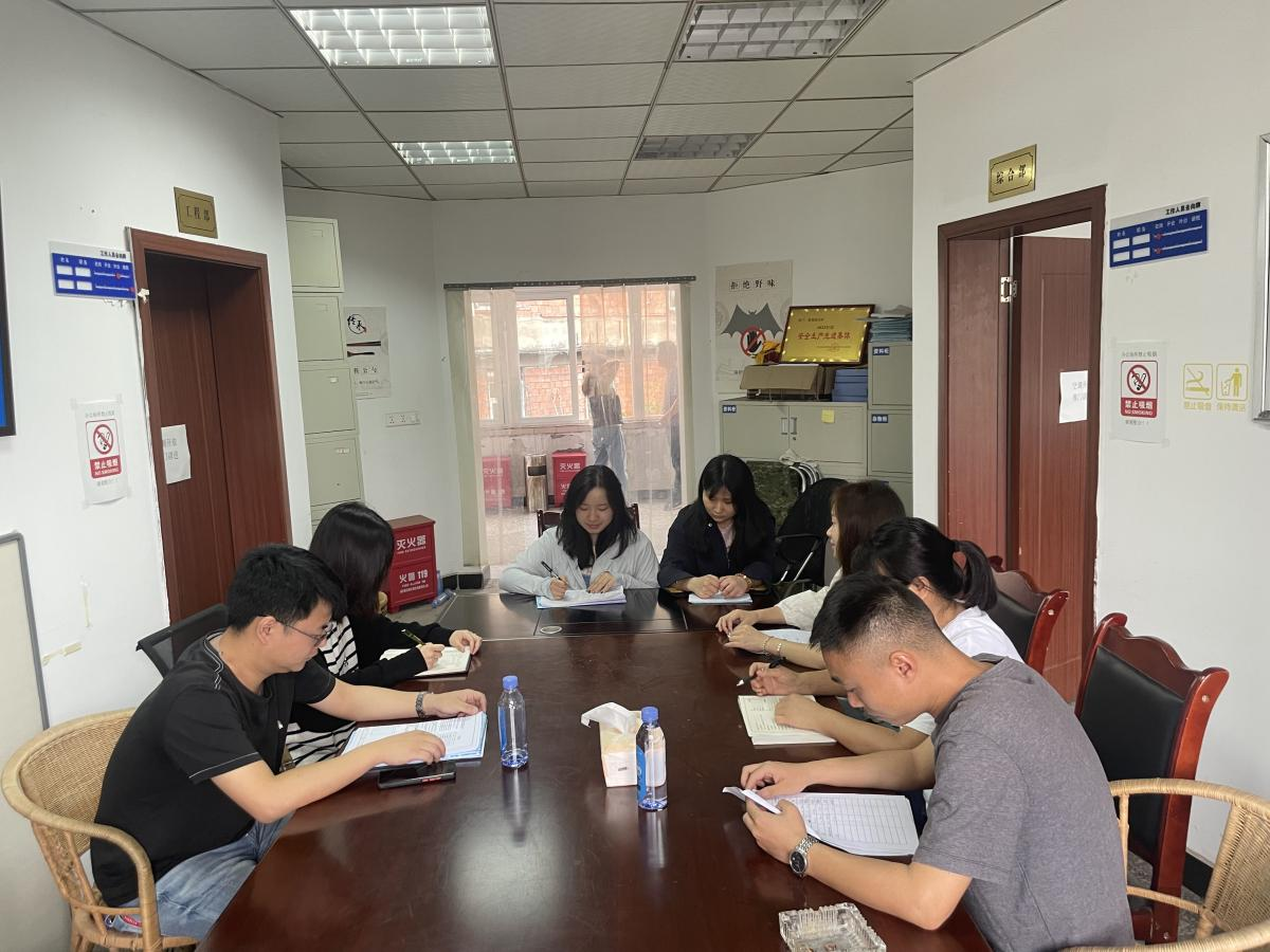 加強專業學習,夯實業務能力